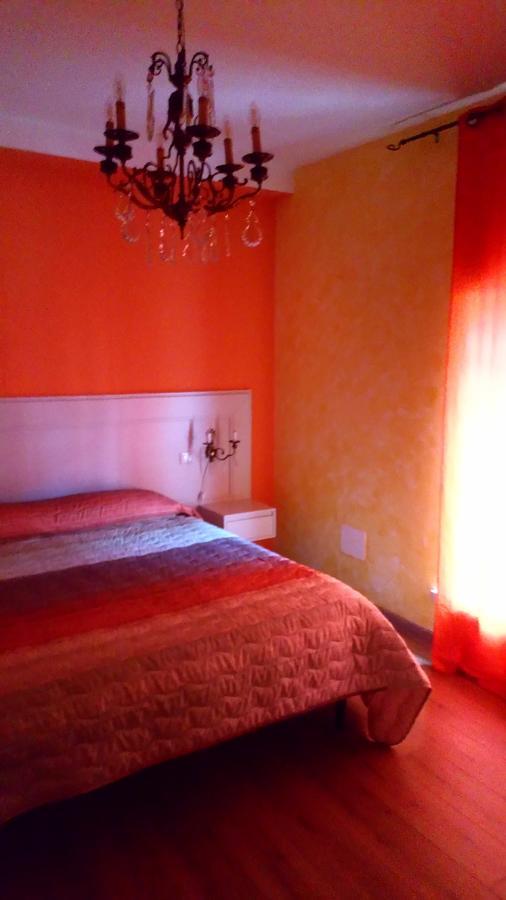 Bed and Breakfast La Rocchetta Валеджо-суль-Мінчо Екстер'єр фото